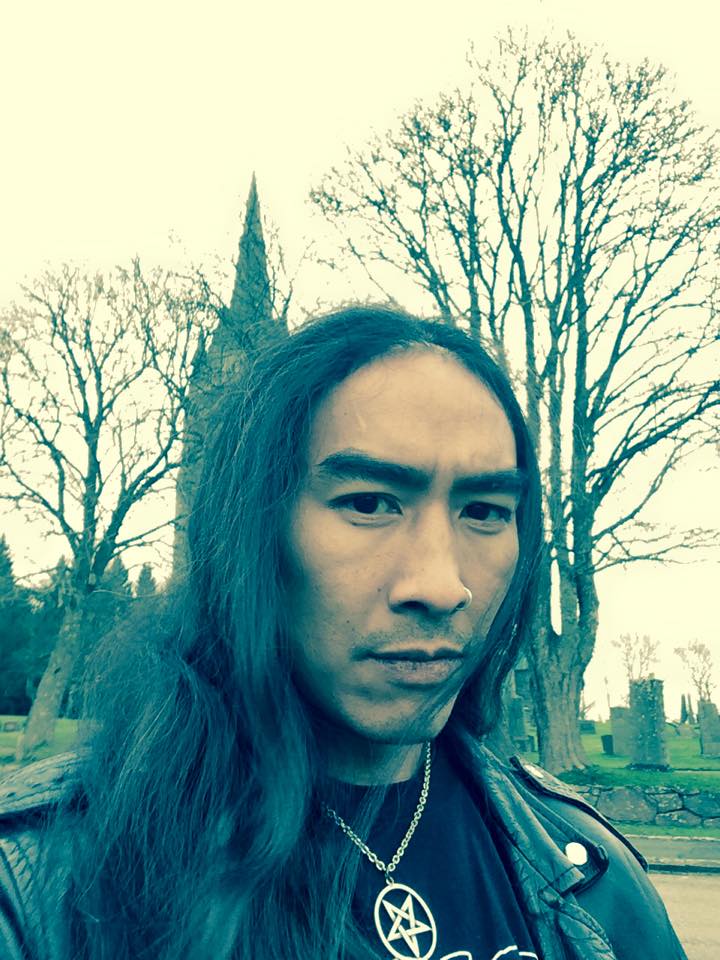 ashes_and_rain's tweet photo. Danyael Fan Wredhe-on bass http://t.co/9amYsIptjw