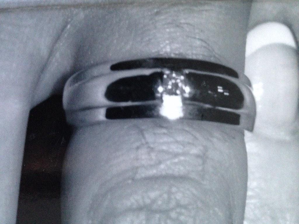 thepinkcleaning's tweet photo. @LostboxUK lost wedding band in central London 19/12 engraved with EVOLU &amp; date 18/12
Please help it be found! X http://t.co/9nFjIM19uu
