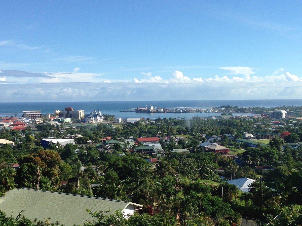 PacificCop's tweet photo. What a great #NYE day with the temp topping 40 and only blue sky around. Have a good and a safe one everyone ! http://t.co/yN6m8P6LSF