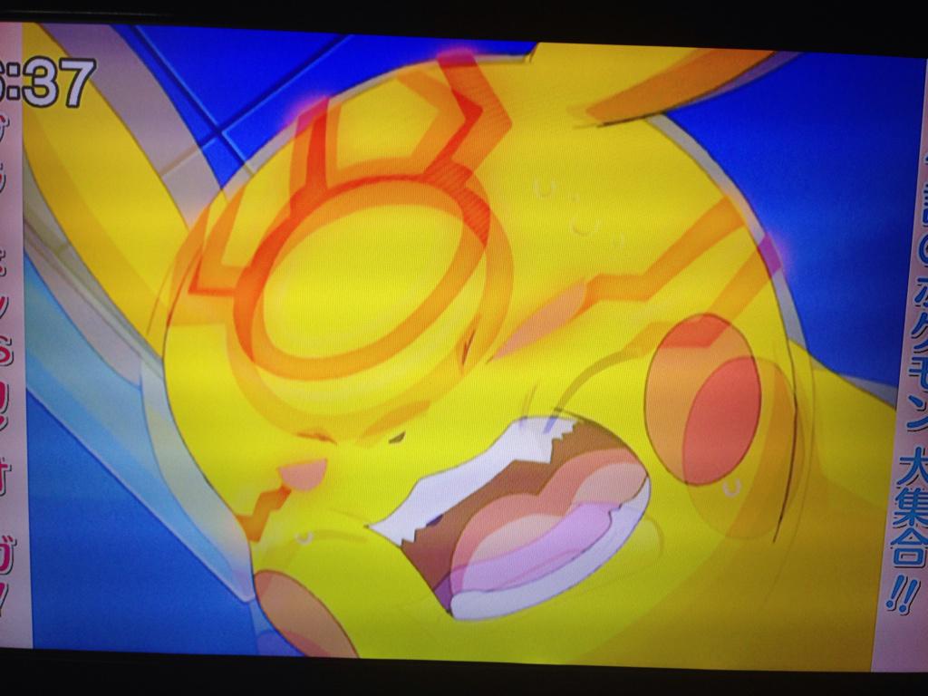 にかいち まさかのピカチュウに藍色の玉が融合 Anipoke Http T Co Mfzqpzr4fl Twitter