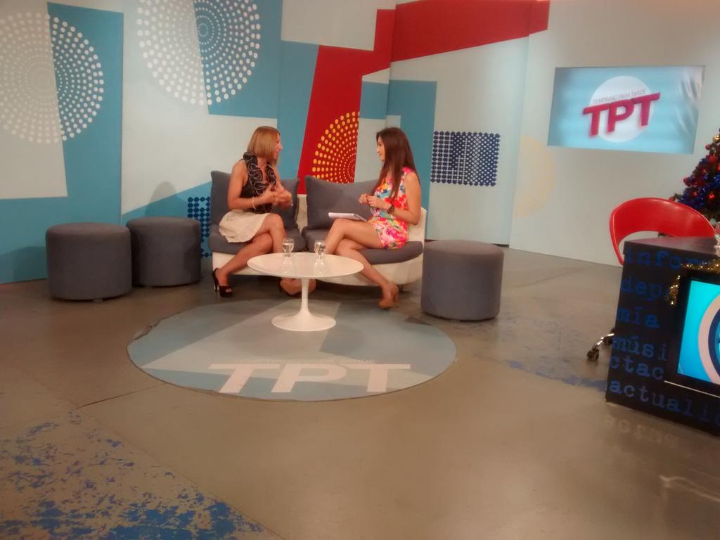 TPTCN23's tweet photo. @ClrAnaliaForti Con @AnitaSicilia por @CN23 http://t.co/8txHLrKFmb