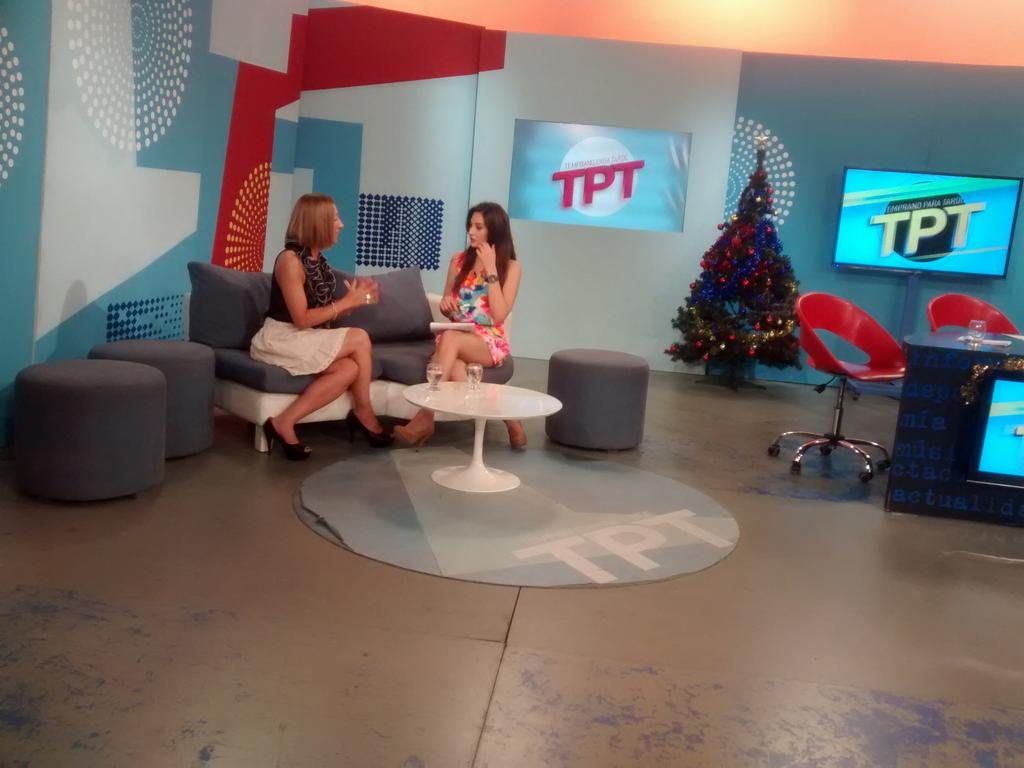 TPTCN23's tweet photo. @ClrAnaliaForti Con @AnitaSicilia por @CN23 http://t.co/8txHLrKFmb