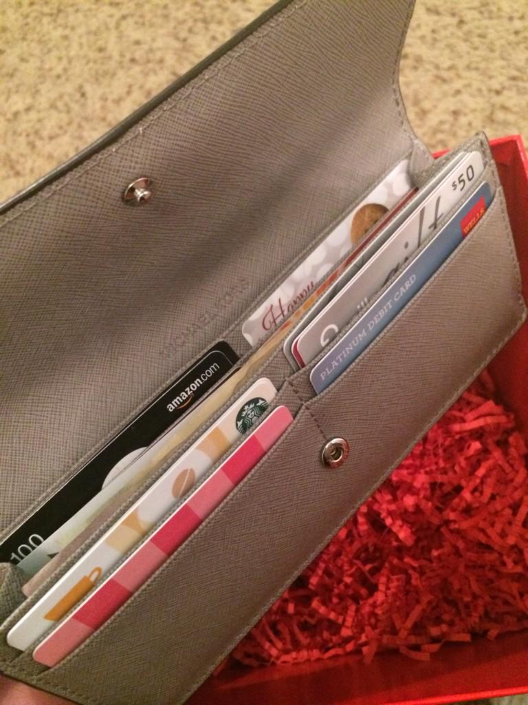_angelicaceline's tweet photo. I was in LA for Christmas & I come back & Erick gets me this 😍😭 #MKwallet http://t.co/lwz4UCemp0