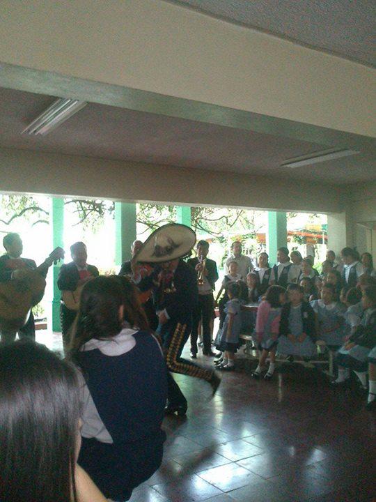 CSI2014's tweet photo. Por ese mariachi que nos hizo sentir la música y cantar de corazón #RecuerdosDeLaCatorce. http://t.co/y4REIKgtPR