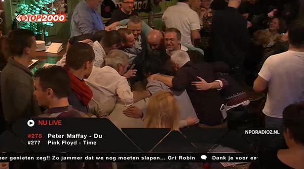 Top2000cafe's tweet image. Collectief kakken. #Top2000