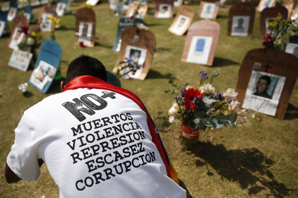 el_pais's tweet photo. Venezuela cierra el 2014 como el segundo país con más homicidios, 68 por día  http://t.co/7NhMadYn4d http://t.co/edEe4Yk0es