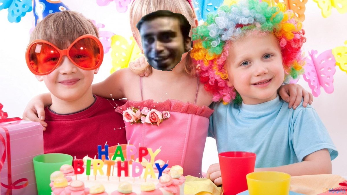 RatedEpicz's tweet photo. @JayJayfifaking Happy Birthday #Jayscrew http://t.co/cWuD4TWgzK