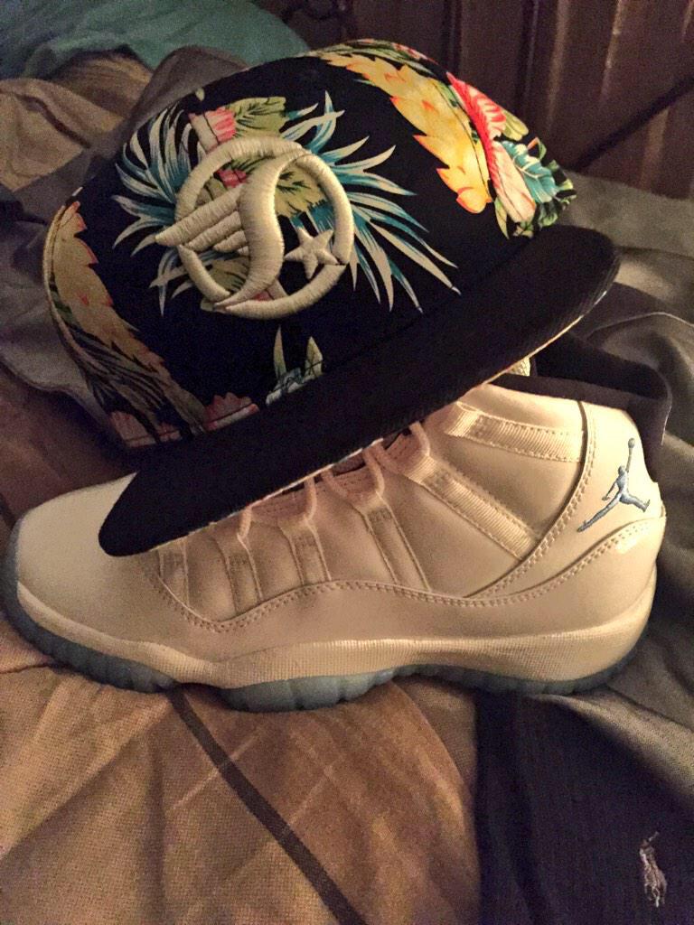 SMPLYLTD's tweet photo. #SMPLYSpotted π #Retro11S x Sneak Peak of 2O15 -- #SMPLYLTD #SMPLYGang #SMPLYConnected http://t.co/7Nrk71pwld