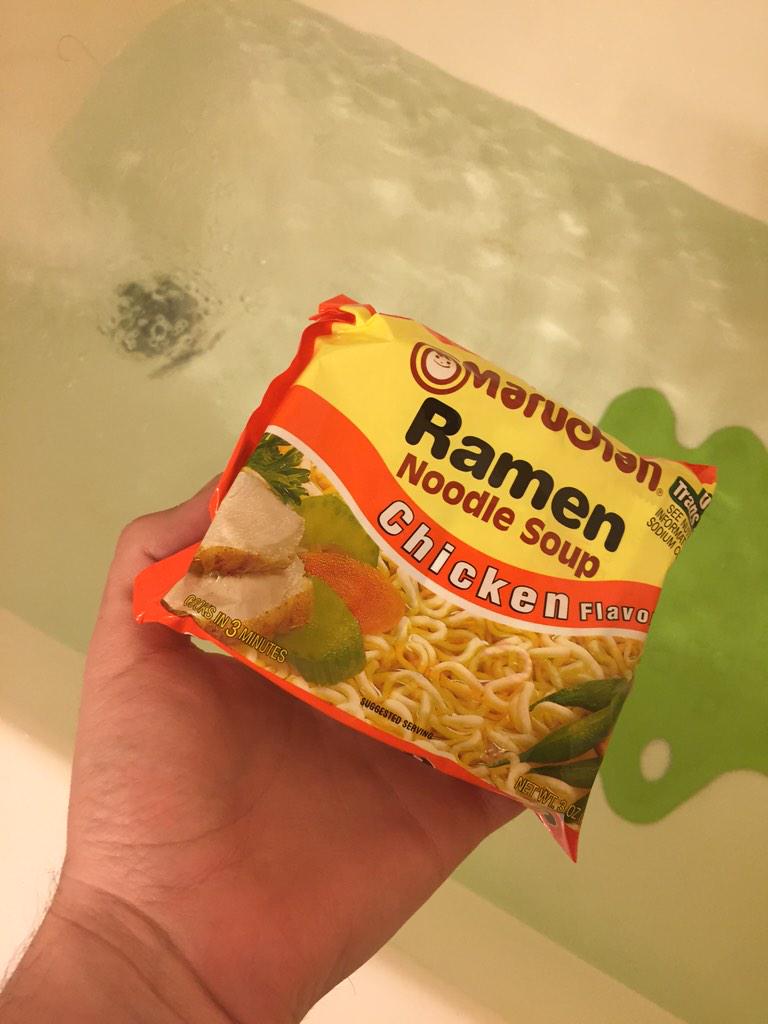 faguettte's tweet photo. I love the new chicken flavored bath bomb 😍😍 http://t.co/rggQPZ4q8d