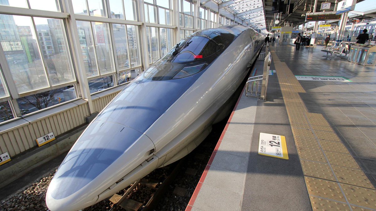 JPN_cultureblog's tweet image. Amazing bullet train in Japan
japan-culture.biz/?p=330