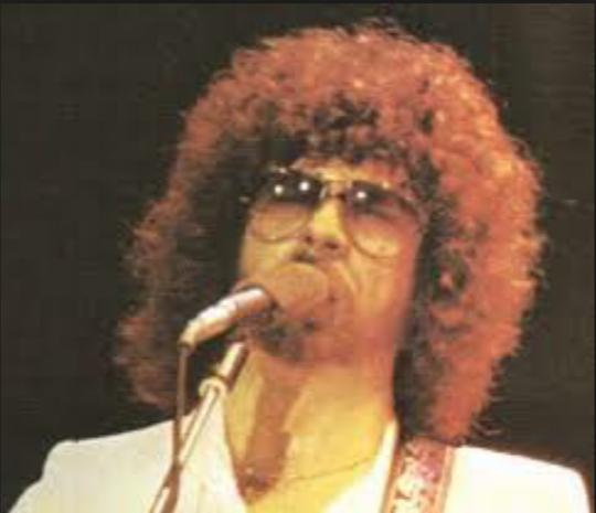 Happy birthday Jeff Lynne, you crazy musical genius. 