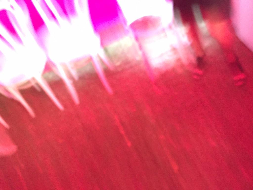 tried to get a photo of @EmmaJaneTweets_ popping a bottle of champagne and got a fright 

#SydNYE #TelstraNYE