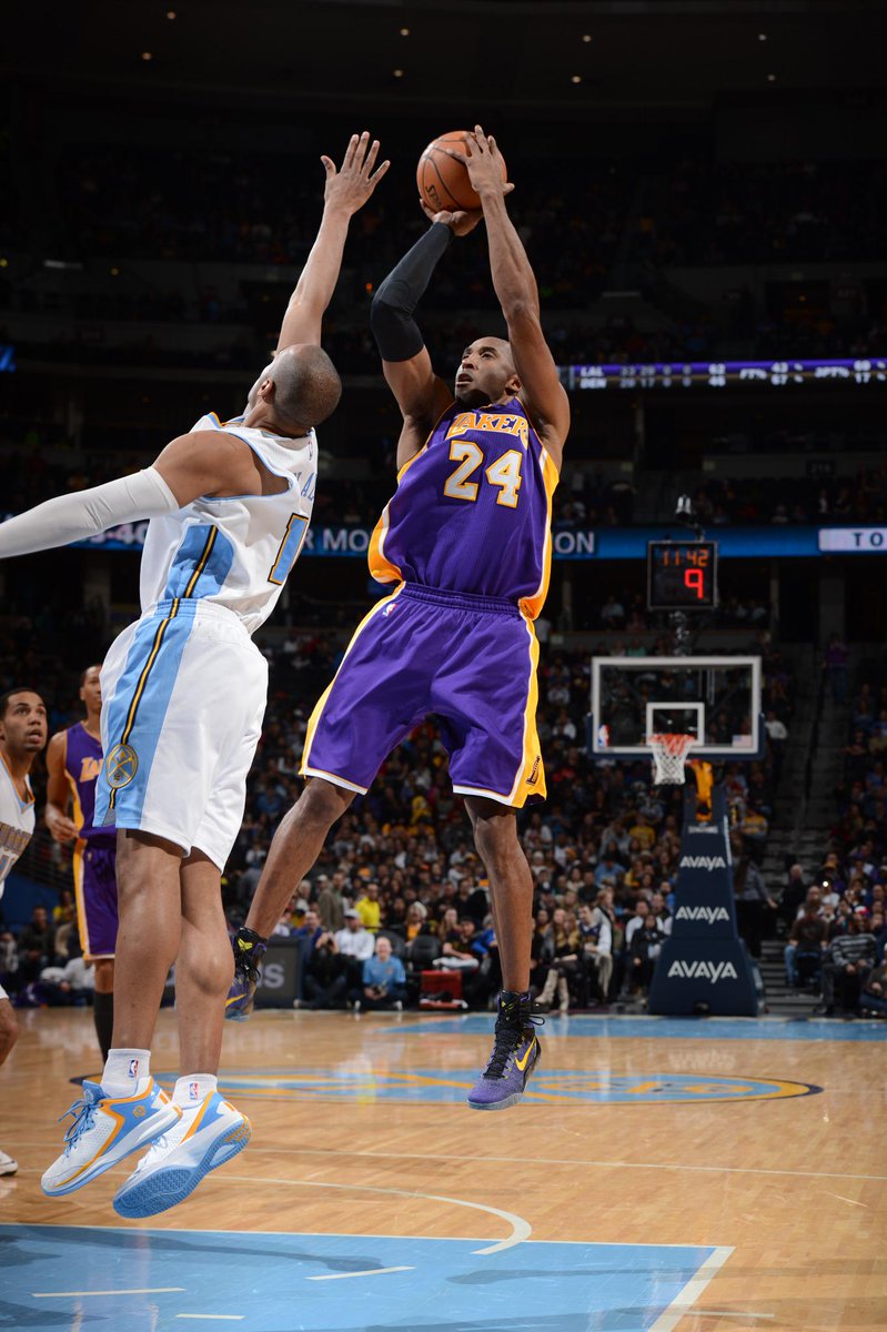 The legend of #VINO continues- Kobe notches a triple-double (23-11