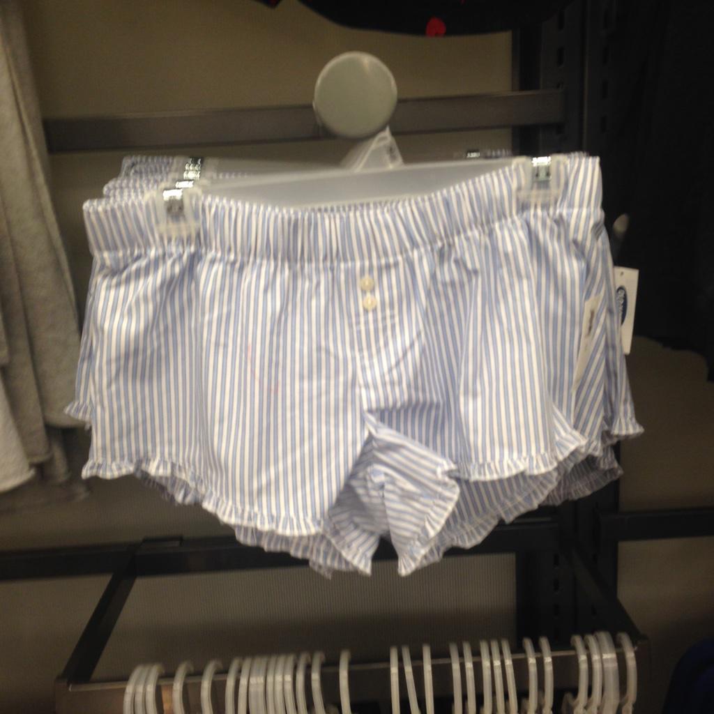 LivingSimplee's tweet image. Si or no