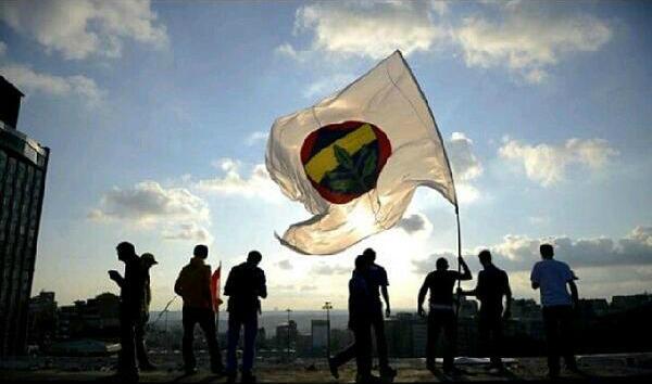 VMansurov_'s tweet photo. Her sabah özgürlüğe doğar Fenerbahçe! http://t.co/n2NKxBB37F