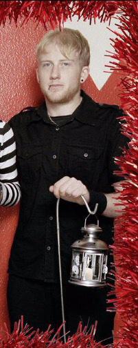 HAPPY BIRTHDAY BOB BRYAR ! 