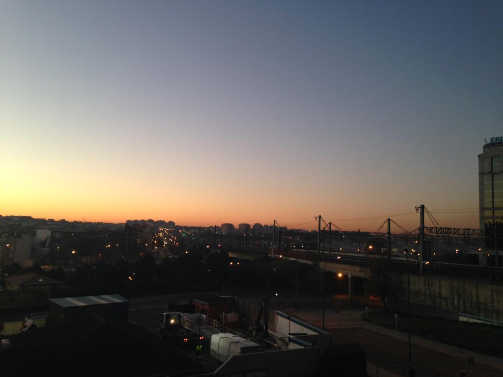 SNPYS1's tweet photo. Amanecer del último día del año #FelizAnoNuevo #2015 http://t.co/IQpQNsnIz0