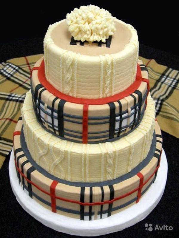 BakeryPics's tweet photo. Fashionable cakes! Almost to beautifull to eat... http://t.co/m63dMqYm3T