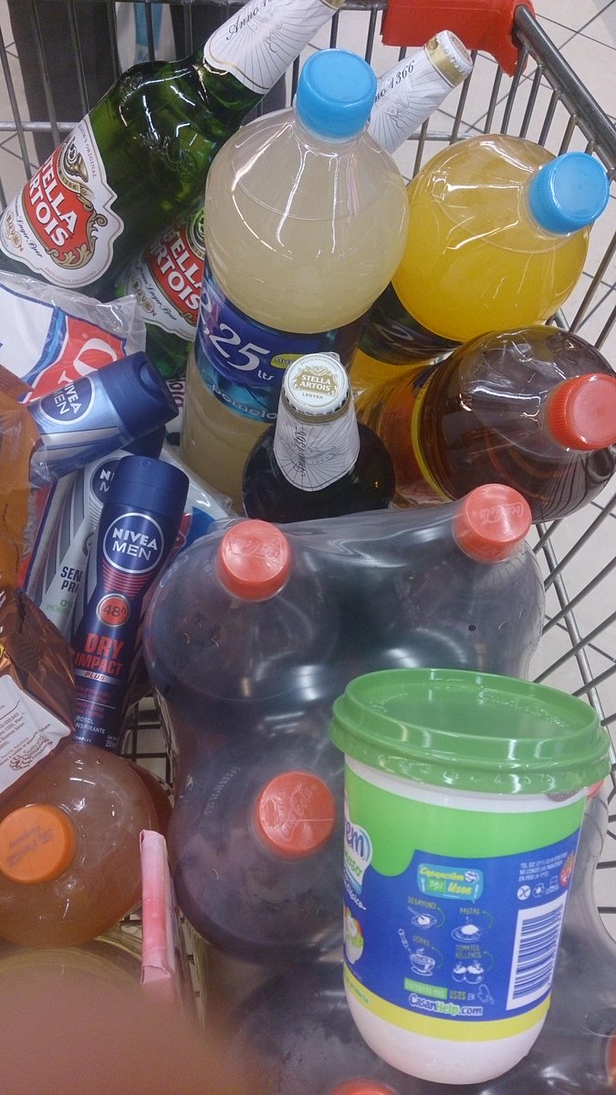 elpindu2010's tweet photo. Haciendo compras!!! Se termina el año!!! Hoy en la http://t.co/Nv8xp1QkPO!!!!! http://t.co/aDef6GFXht