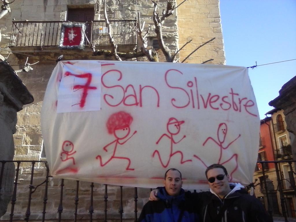 VianaTrekking's tweet photo. Esto empieza San Silvestre 14 http://t.co/JLVrRY3qk7