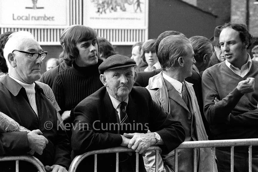 B6LMcjbIAAAk3Me.jpg:large