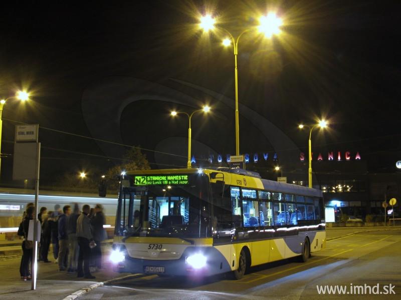 BaseSK's tweet photo. Konečne lepšie nočáky v #Košice? http://t.co/xFAvTO0q4F
#MHD #DPMK
Foto by @keimhdsk / @imhdsk http://t.co/Kp3Ayz887J