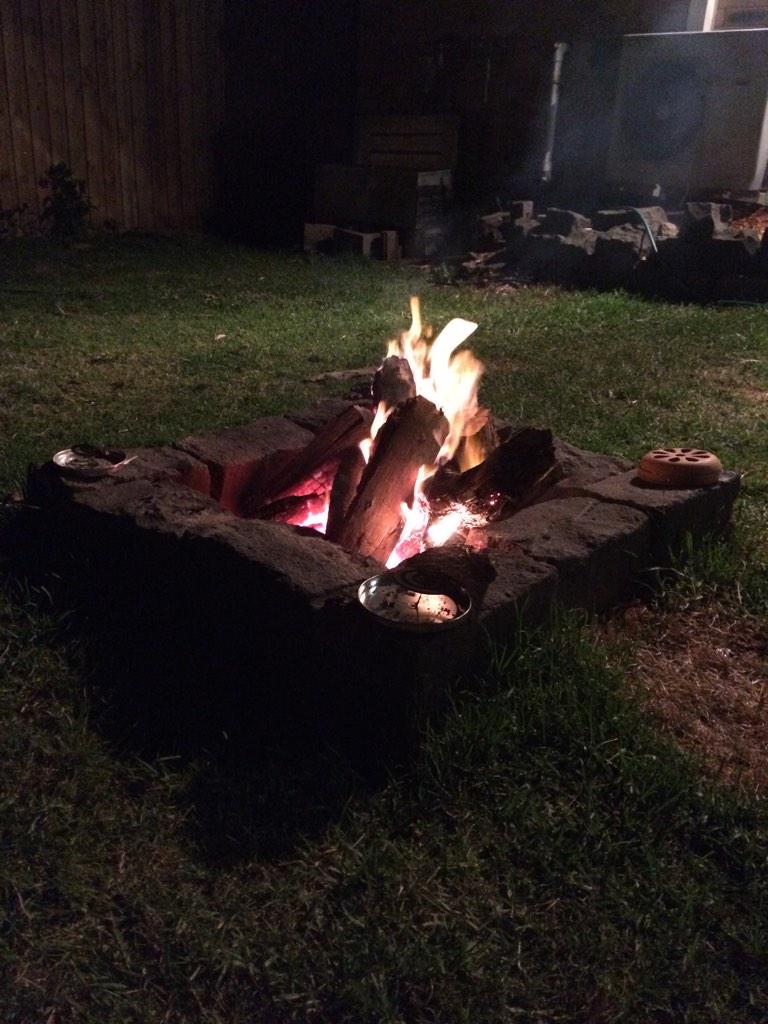 ttpoetry's tweet photo. new year's eve! have a great 2015 everyone! http://t.co/3p3nrEXHfi