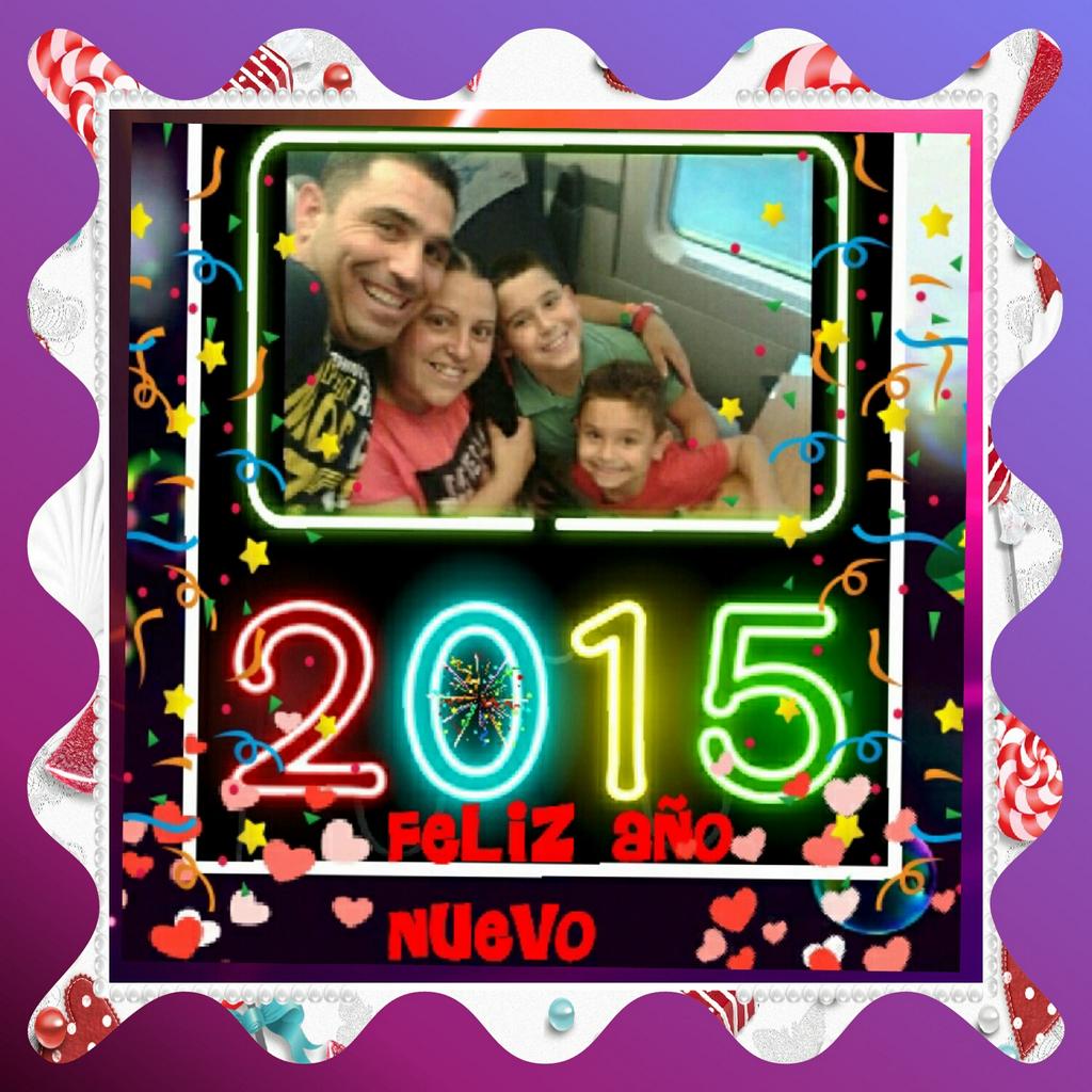 SamuelelCajita's tweet photo. BUENOS DÍAS AMIG@S SOLO DECIROS Q FELIZ AÑO NUEVO 2015 Q LO PASES GENIAL UN BESOTESSSS GRANDE :-) http://t.co/GkkdNHeZcl