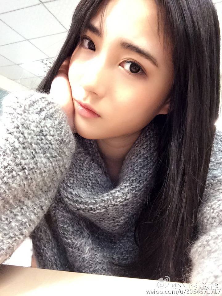 요즘 중국에서 제일 인기많은 여아이돌.jpg | 인스티즈