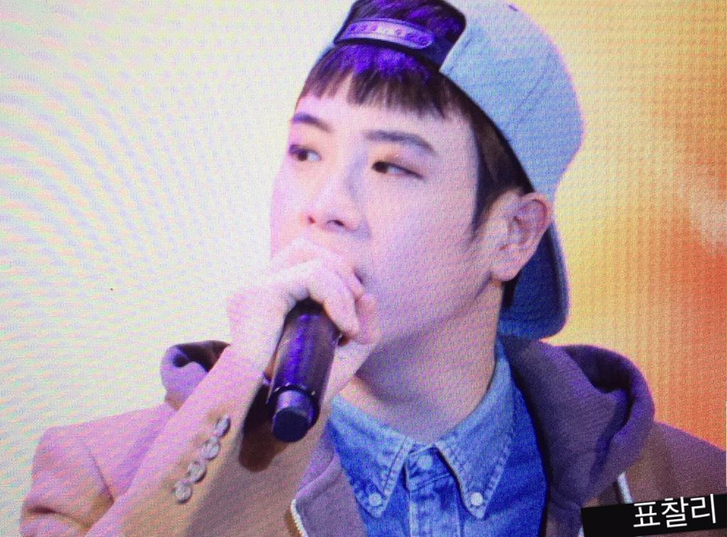 pyocharliecom's tweet photo. 141231 힙합대전 꾸럭미가 퍽발하였습니다 😭😭 #블락비 #피오 #표지훈 #표찰리 http://t.co/hhorPzKmWl
