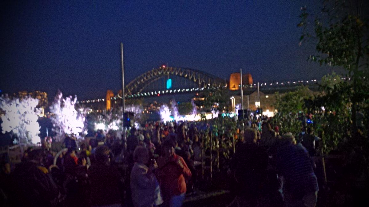 SetMedics's tweet image. #NYE2014 Some of our #medics out on duty at some of the best spots tonight around @cityofsydney