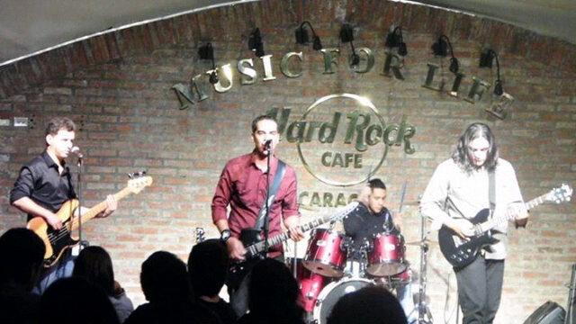 De parte de toda la banda queremos despedir el 2014 con nuestro mas sincero agradecimiento a todos