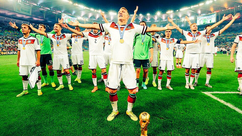 nohudz's tweet photo. This made my year. #SoLong2014 #DFB2014 #WorldCup2014 ich liebe Deutschland!!! http://t.co/UZDs8iJMou