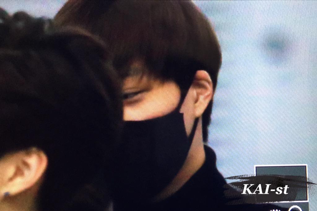 kai_st14's tweet photo. 150101 광저우공항 출발 #종인 피곤하지ㅠㅠ💕 http://t.co/qZfLhDXx89
