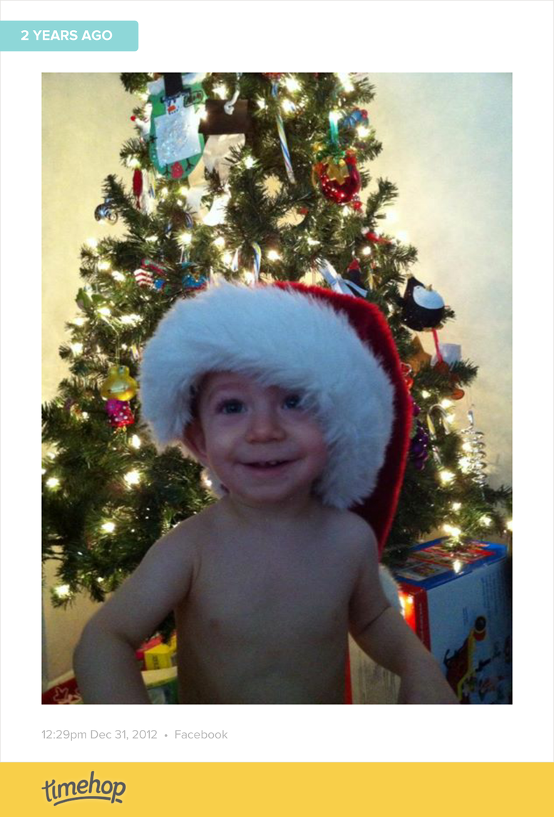 Melvalian's tweet photo. Such a cutie http://t.co/4pVgdbjYio http://t.co/mM19KCpUtb
