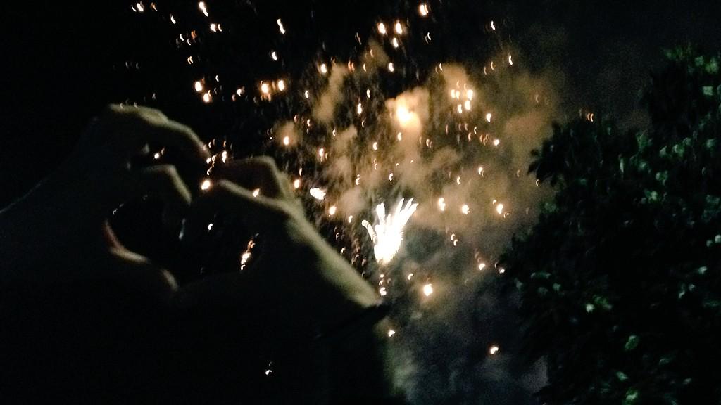 JaiBrooks1's tweet photo. HAPPY NEW YEARS EVERYONE!! http://t.co/NfBNL6kWVC
