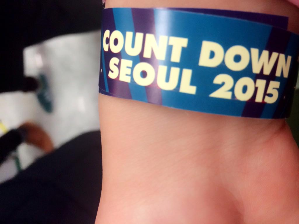 bantan_0929's tweet image. いまからカウントダウンライブ🙋💕🎉
ばんたんに会える
ばんたんに会える。

ほんっとに人がすっごい😣✋
年越しはBTS🙋💕💕💕
楽しんできます！！

#日本army