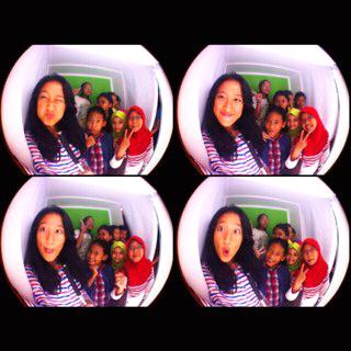 AnisaDwi_Novita's tweet photo. Foto bareng sama regu lavender http://t.co/i6jIBlVYCB