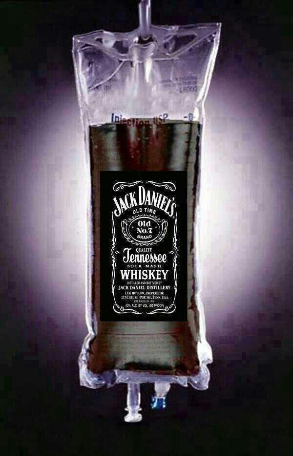 BobbyRisner75's tweet photo. HAPPY NEW YEAR YEAH!!! http://t.co/dTizomAMYY