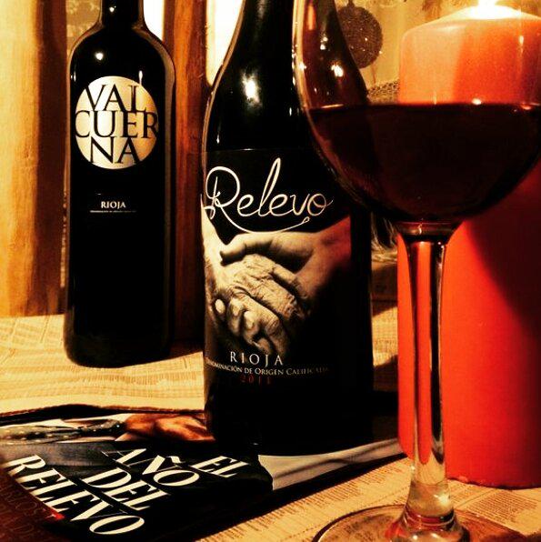 bodegavalcuerna's tweet photo. Brindemos por el 2015, el año del RELEVO!
Gracias a todos! http://t.co/BYLlpR1tLN