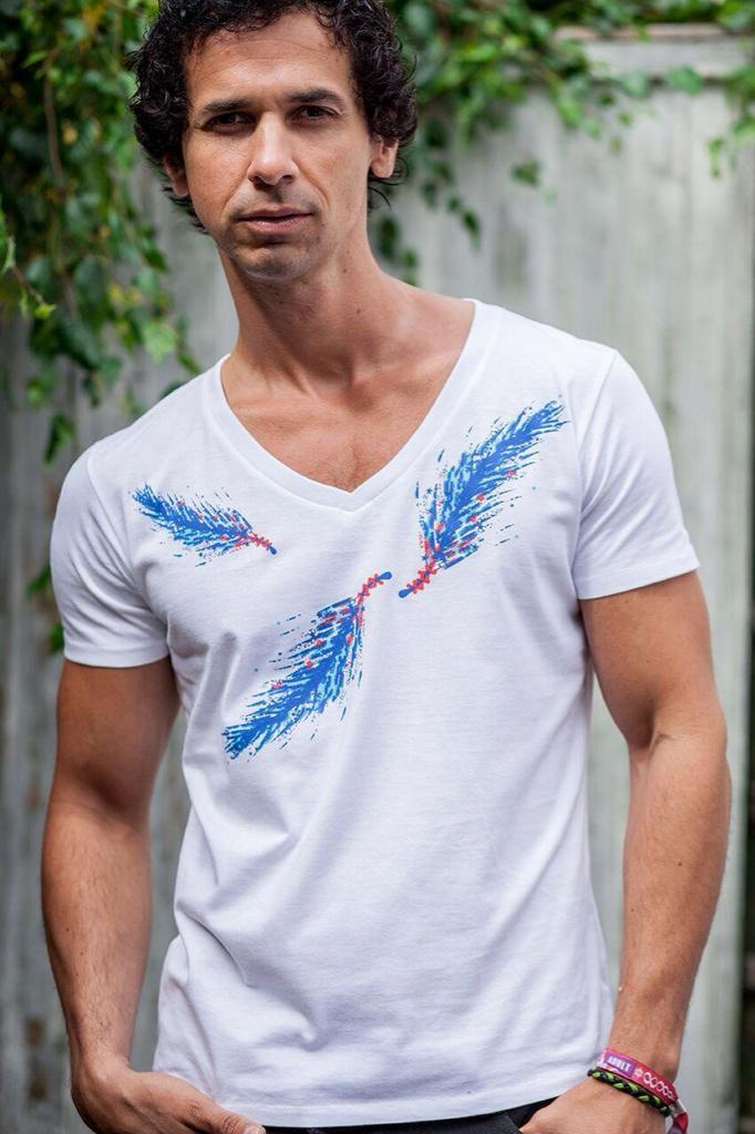 masato_jones's tweet photo. Ending the year with clearance of our 2014 designs £10 Masato Tshirts http://t.co/JOBjzHNfRU was £27.50 #2015loading http://t.co/tFddHwpwZu