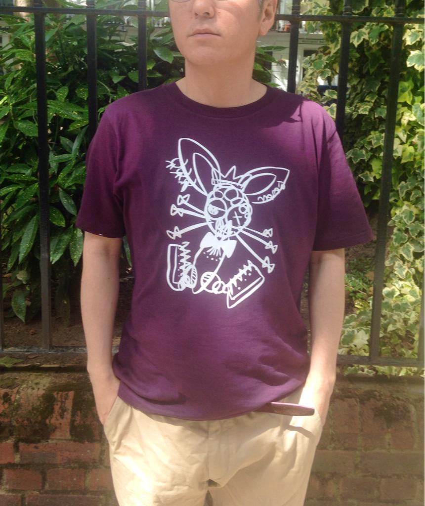 masato_jones's tweet photo. Ending the year with clearance of our 2014 designs £10 Masato Tshirts http://t.co/JOBjzHNfRU was £27.50 #2015loading http://t.co/tFddHwpwZu