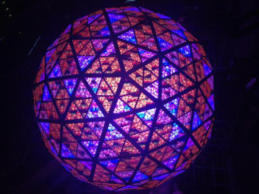 All the math and/or numbers behind the New Years Eve Times Square Ball Drop #moremathin2015
6sqft.com/new-years-eve-…