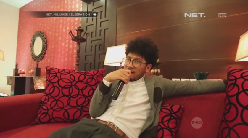 mdtvindonesia's tweet photo. " Terlalu Lama Sendiri " oleh @KuntoAjiW #NETMiliunerCelebration http://t.co/aUs0s65bLm