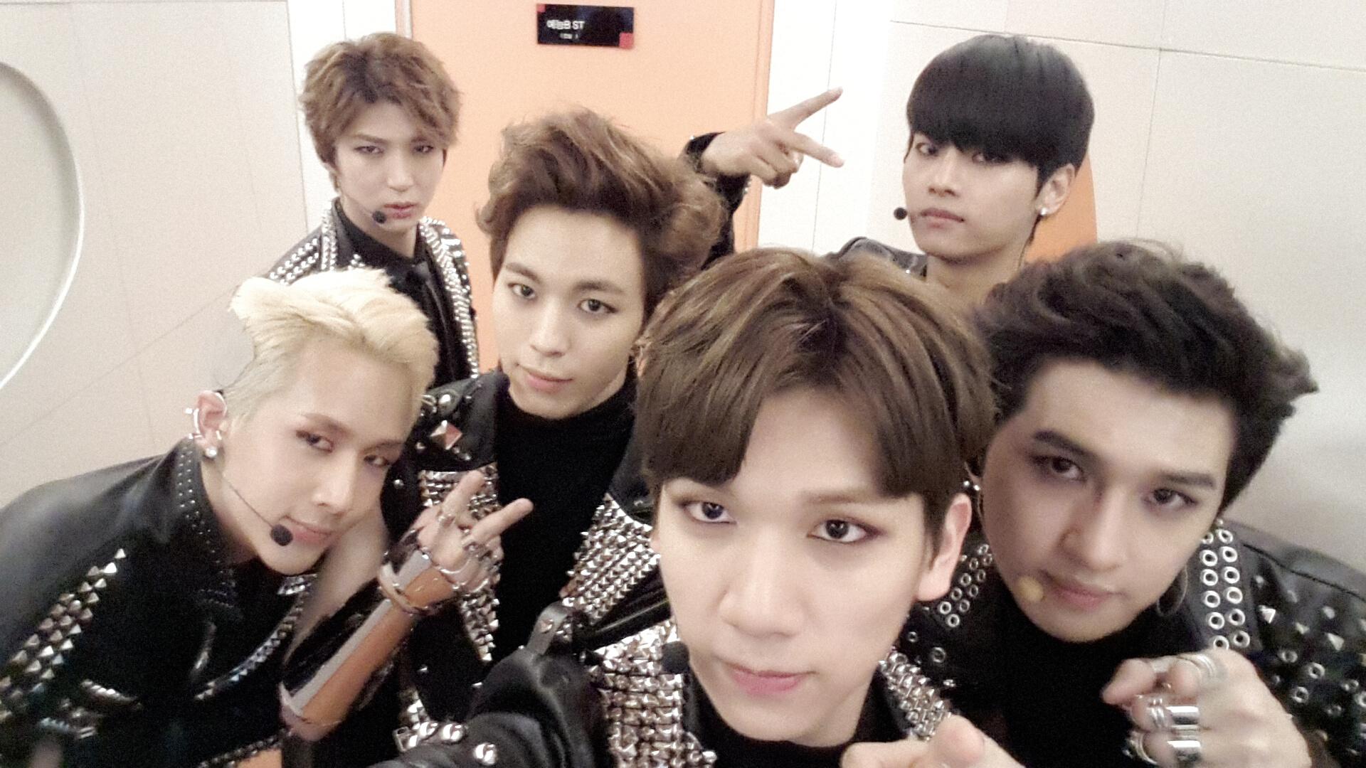 B6Mi4CgCMAEfrwA.jpg:large