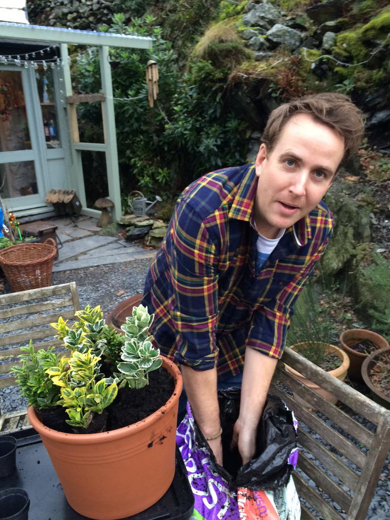 AndyandAdams's tweet image. A spot of #NewYearsEve potting! #gardening