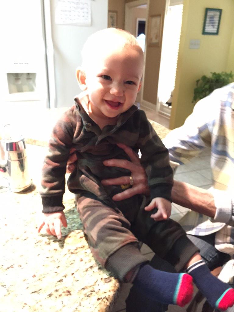 ShawnaDunaway's tweet photo. Happy New Year's Eve from this nugget! 😁#calehaltonfore http://t.co/rwnMm3WvwZ