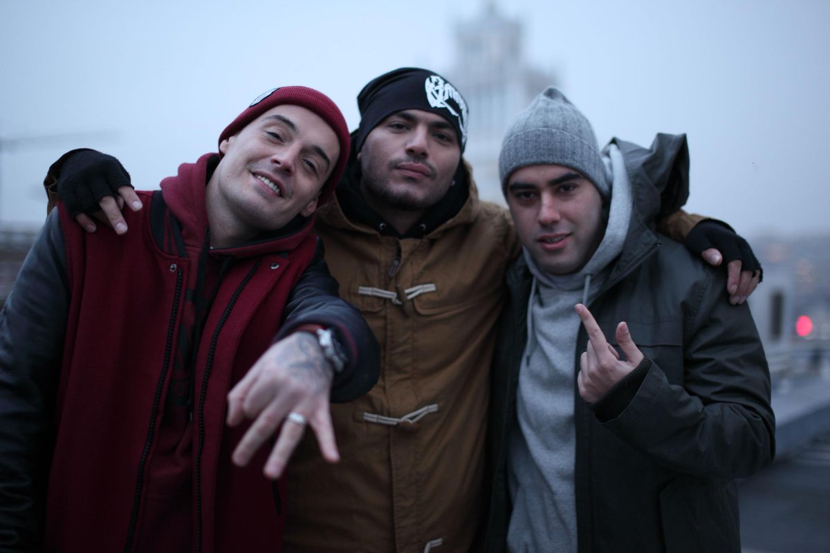 группа птаха рэпер слушать. Centr рэпер. слим птаха и гуф. гуф и птаха группа. группа центр гуф птаха.