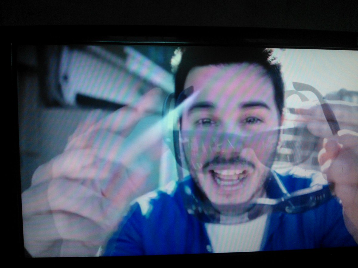 LauAbat's tweet photo. Arrancando ultimo dia, feliz escuchando @Los_Totora y viendo esta linda carita de @ngmagaldi http://t.co/jmAm1W86vO