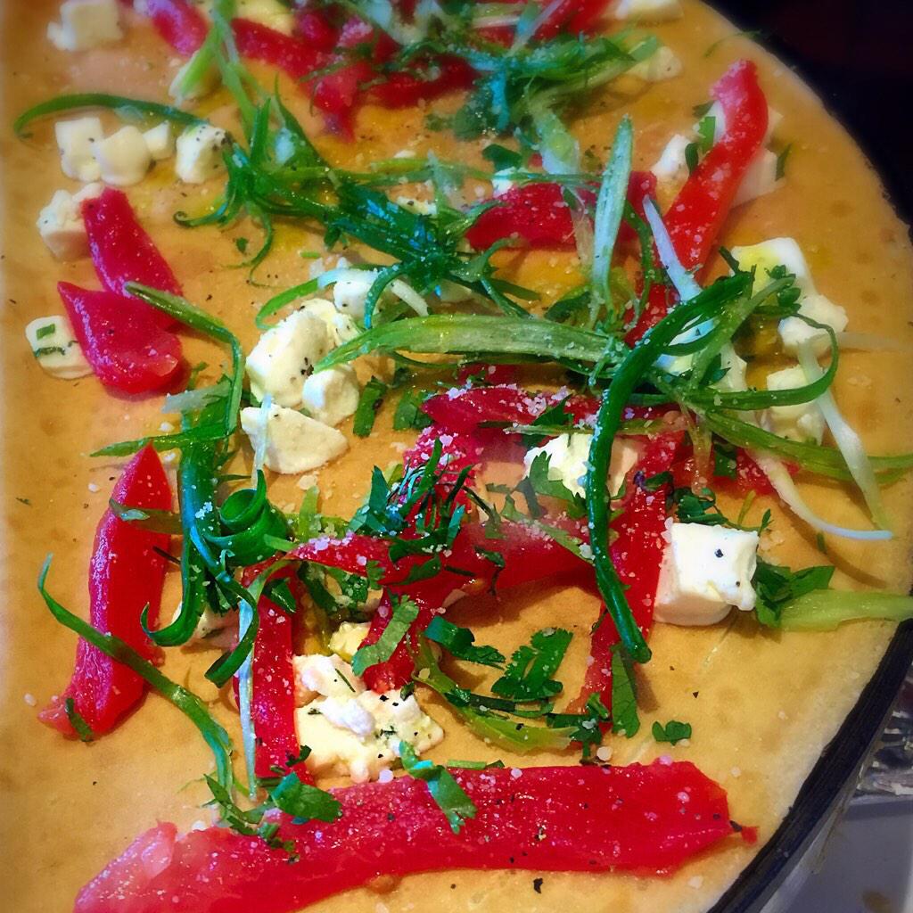 MrCrepe1's tweet photo. Bell pepper, so fresh! And mozzarella cheese... a crêpe in the works. #Somerville #davissquare #mrcrepe http://t.co/haNKCLP8M0